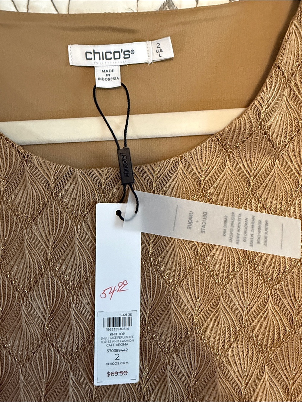 Chicos - Picture 2 of 6